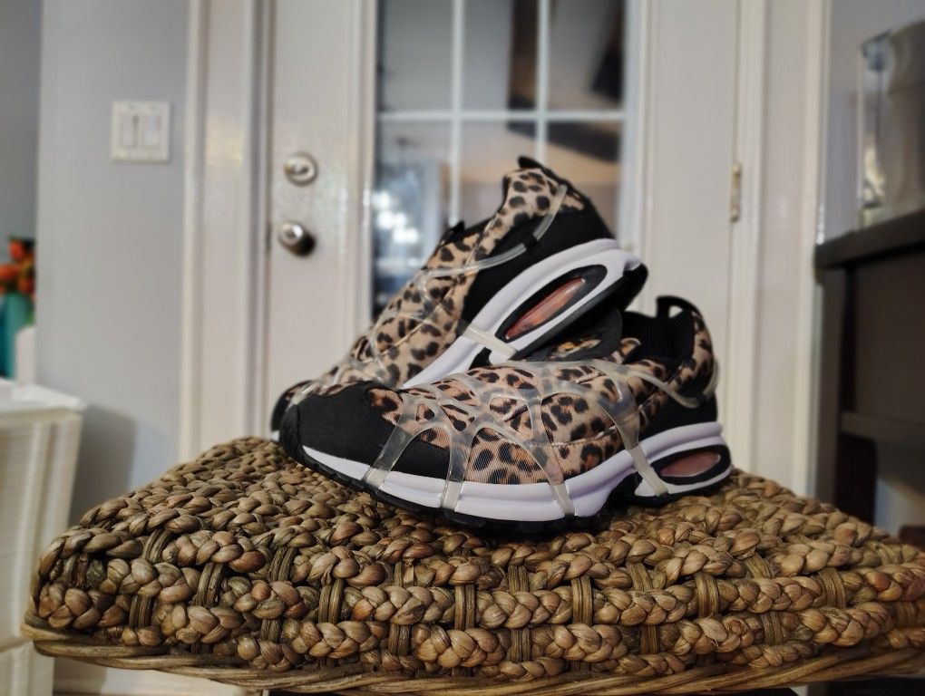 Nike Air Kukini Leopard Slip On Size 11 Women
