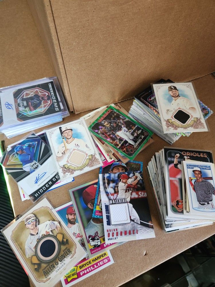 Nice Lot Of Baseball Cards