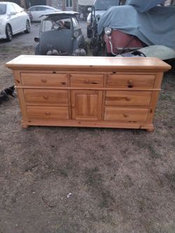 Wood dresser