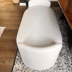 Crate &barrel- Lyon Bench 