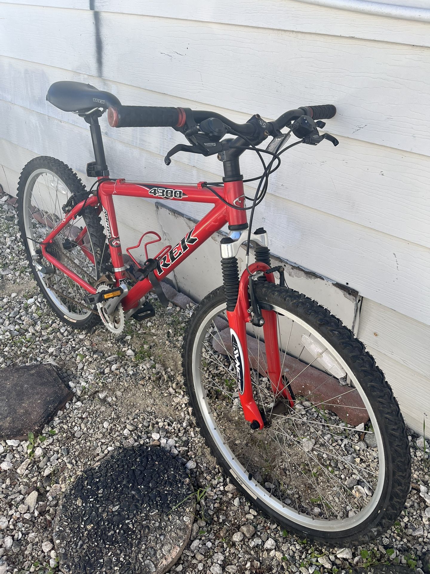 26” Trek 4300 Mountain Bike