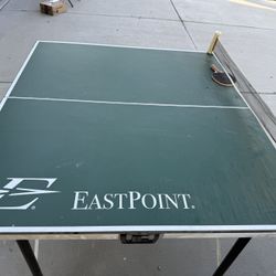 Eastpoint Collapsible Ping Pong Table