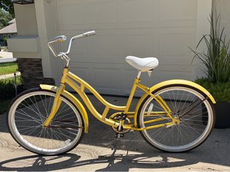 Schwinn Legacy 26" Yellow Women's Cruiser Bike