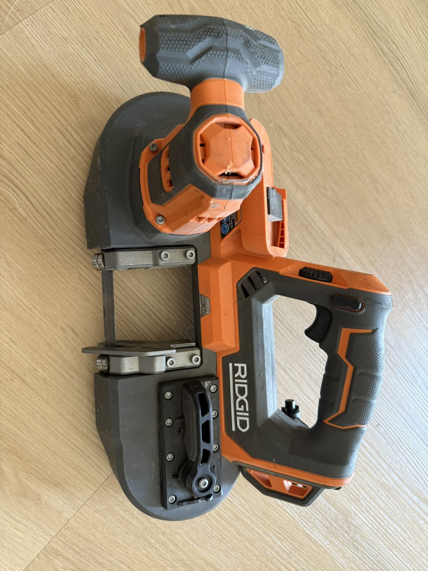 RIDGID 18V Bandsaw