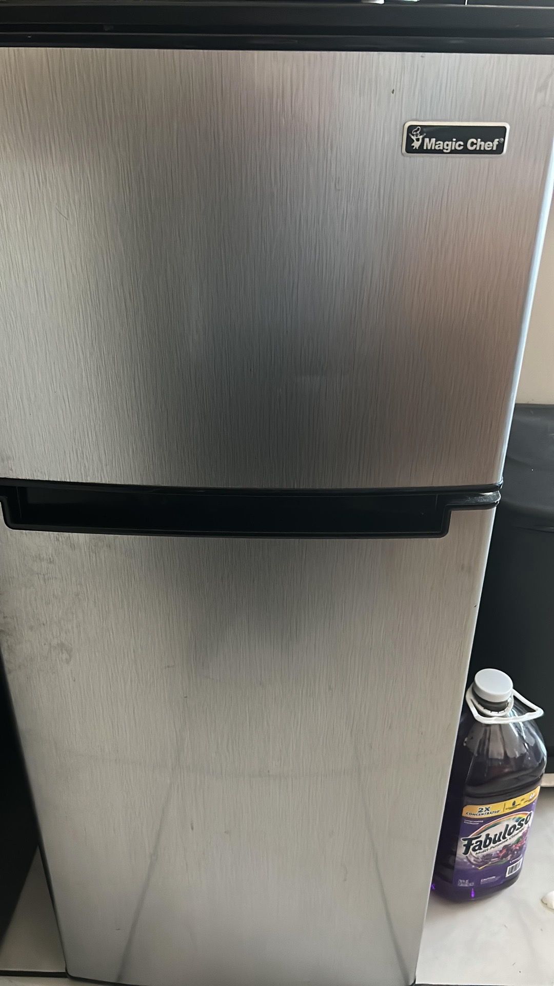 Mini fridge