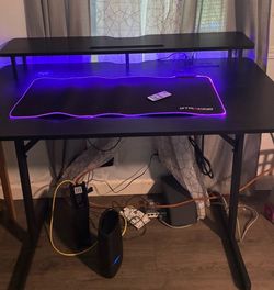 GRacing Lumina Elite LED Gaming Desk Desktop Size: 44" Wide x 24" Deep