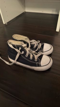 Converse kids size 9