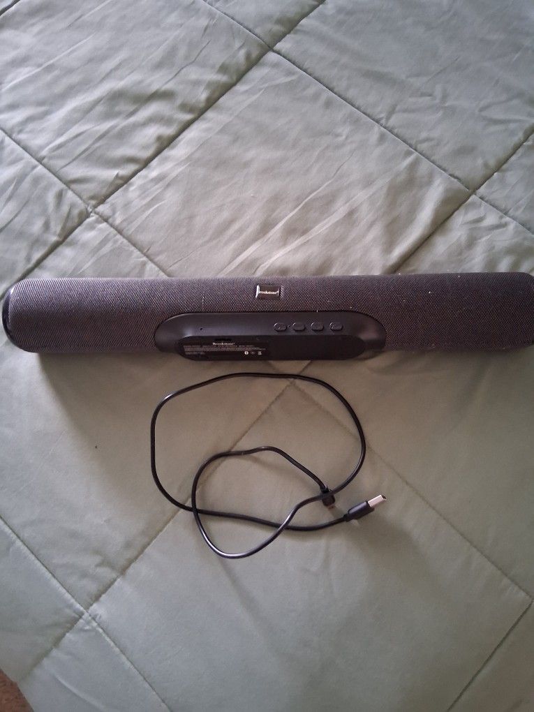 Brookstone BSSK2017 BLUETOOTH Speaker With Cable