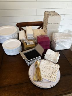 Wedding plates, napkins, disposable hand towels 