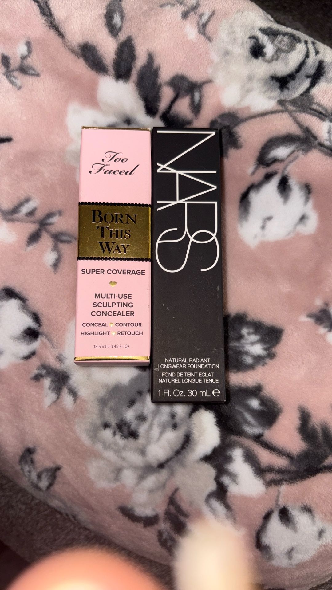 Foundation, Concealer