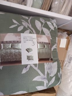 New Reversible Comforter Set 