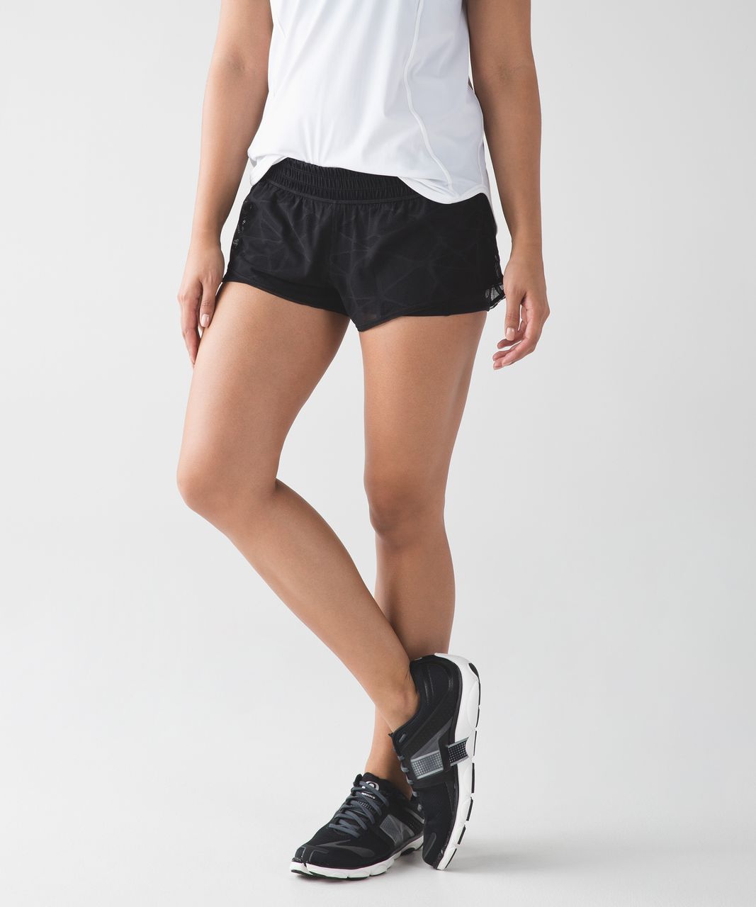 Like-New Lululemon Size 10 Shorts Black Mesh Dottie Tribe (like Gymshark, Patagonia)