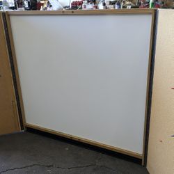 Cabinet Enclosed Whiteboard And Corkboard 