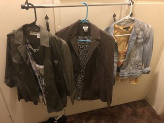 6 piece lot tops / jackets
