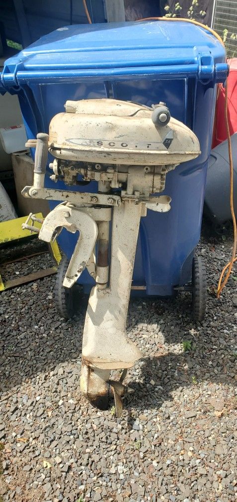 McCulloch Outboard Motor