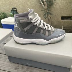 Jordan 11 Cool Grey (Send Offers)