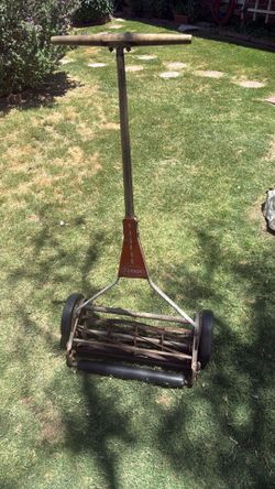 Scott’s Silent push mower