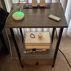 Small Table With Plug 