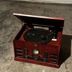 Record Player / Radio 
