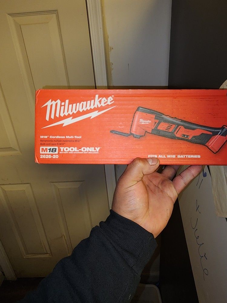 M18 Milwaukee Muti-Tool
