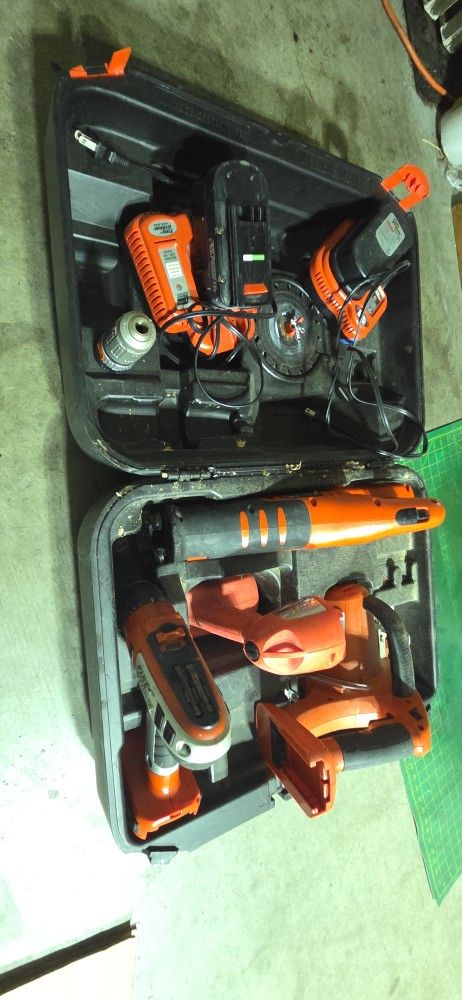Black N Deacker Tool Kit