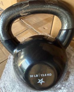 New 30 pounders kettlebell with bumper cover