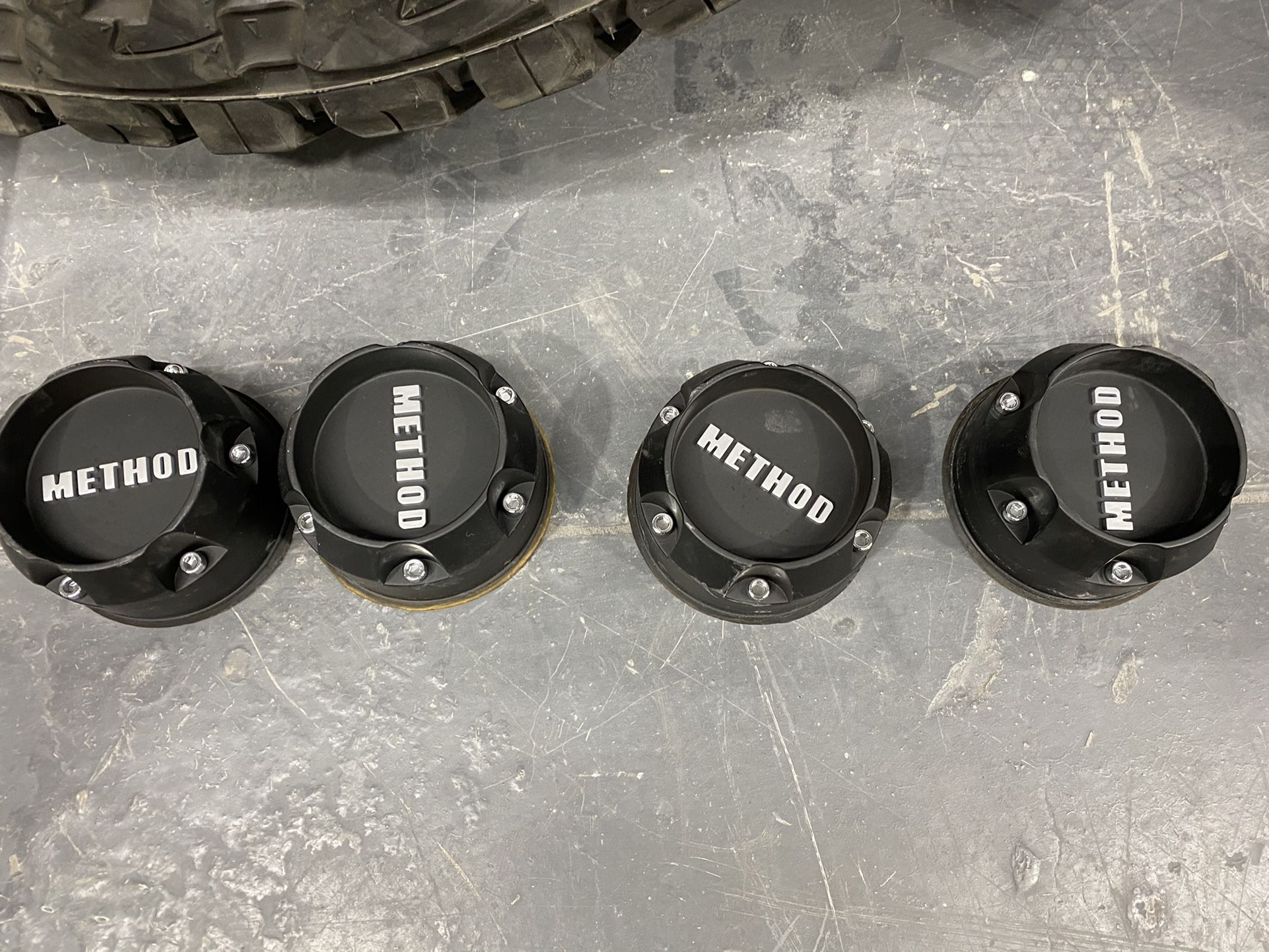 Method Wheels With 33x12.5x18 Toyo Open Country MT Tires for Sale in