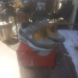 Nike Air Max 90. Size 12