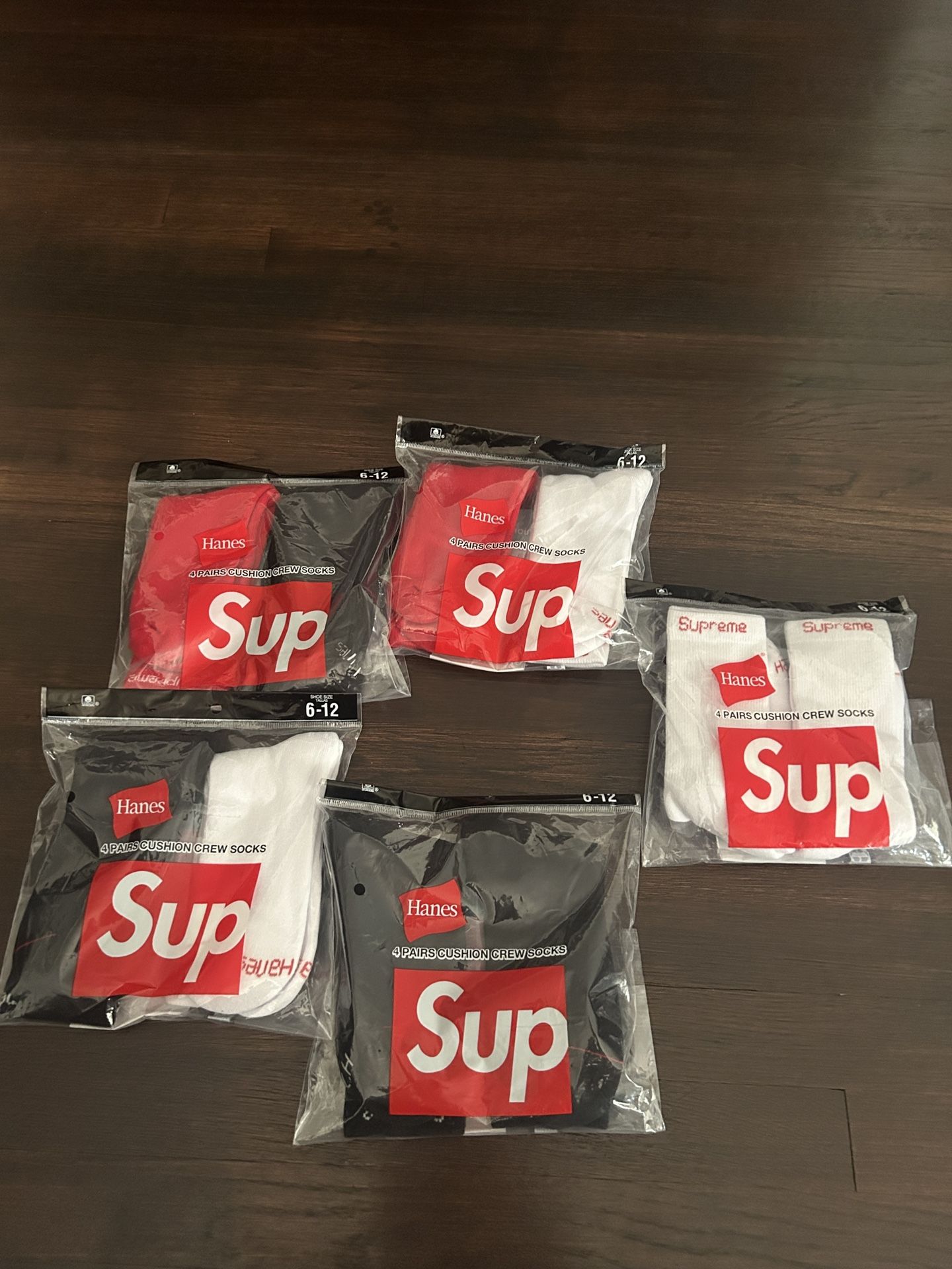 Supreme Socks