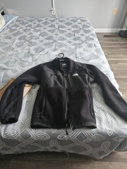 North Face Jacket Size Large Used Great Condition Warm 