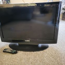 26 " Sanyo TV With Remote