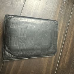 Louis Vuitton Men’s Wallet 