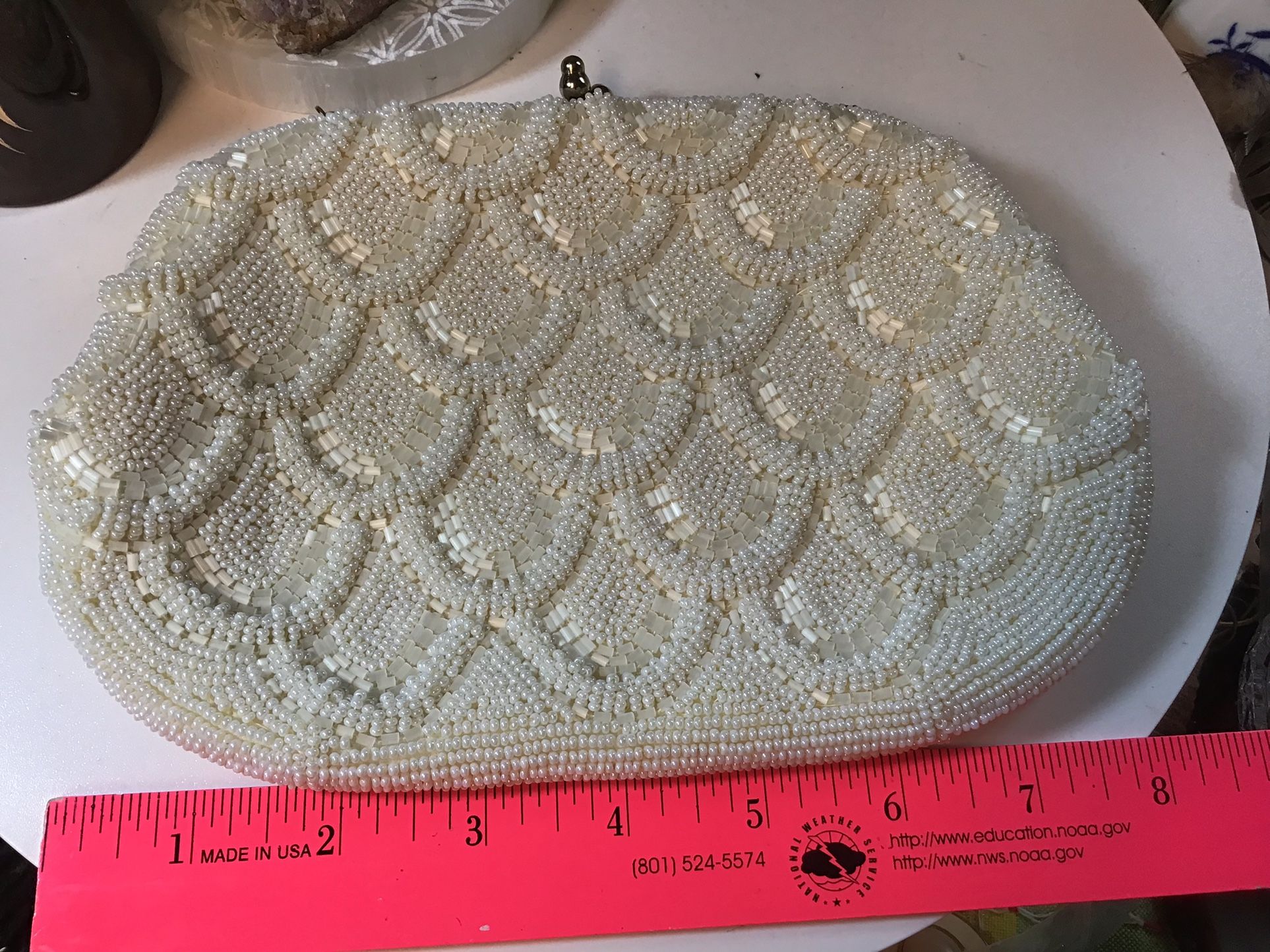 Scalloped Seed Bead Purse