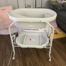 Infans Baby Bathtub/changing Table 