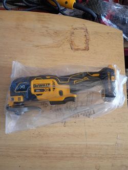 DeWalt XR Multitool New  Tools Only Firme On Price Multiherramienta Nueva Firme Precio