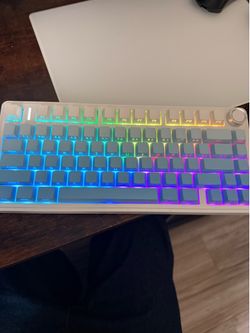 Aula F75 Gaming keyboard