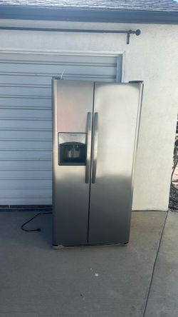 Frigidair Refrigerator