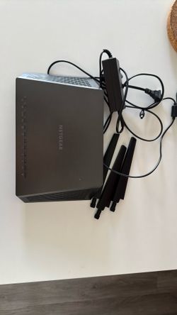 Router WiFi Netgear Nighthawk AC1900