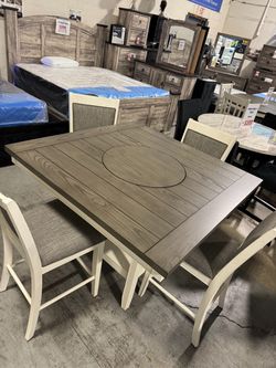 
🔥 BRAND NEW DINING SET – Financing Available!