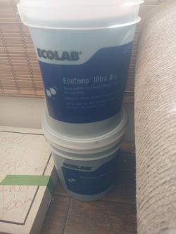 Ecolab industrial detergent