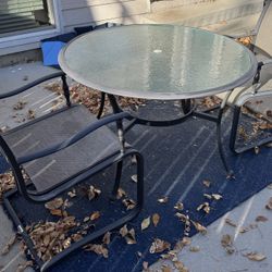 🌿 Outdoor Patio Table & Chair Set