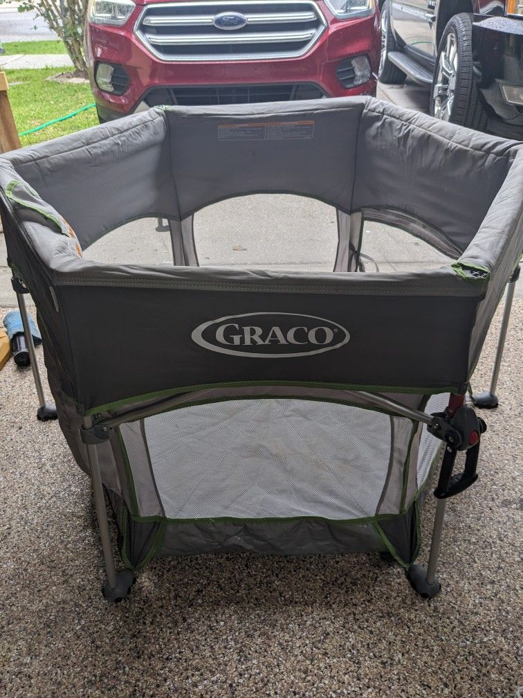 Graco Playard