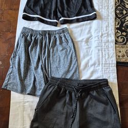 Men's shorts size medium