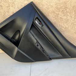 2015 2016 2017 TOYOTA COROLLA Right Passenger REAR INTERIOR DOOR PANEL OEM