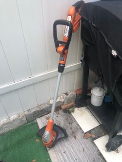 BLACK+DECKER 20V MAX Lithium-ion Cordless String Trimmer