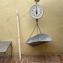 Vintage Penn 20 Pound Capacity Weighing Scale