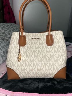 MK purse