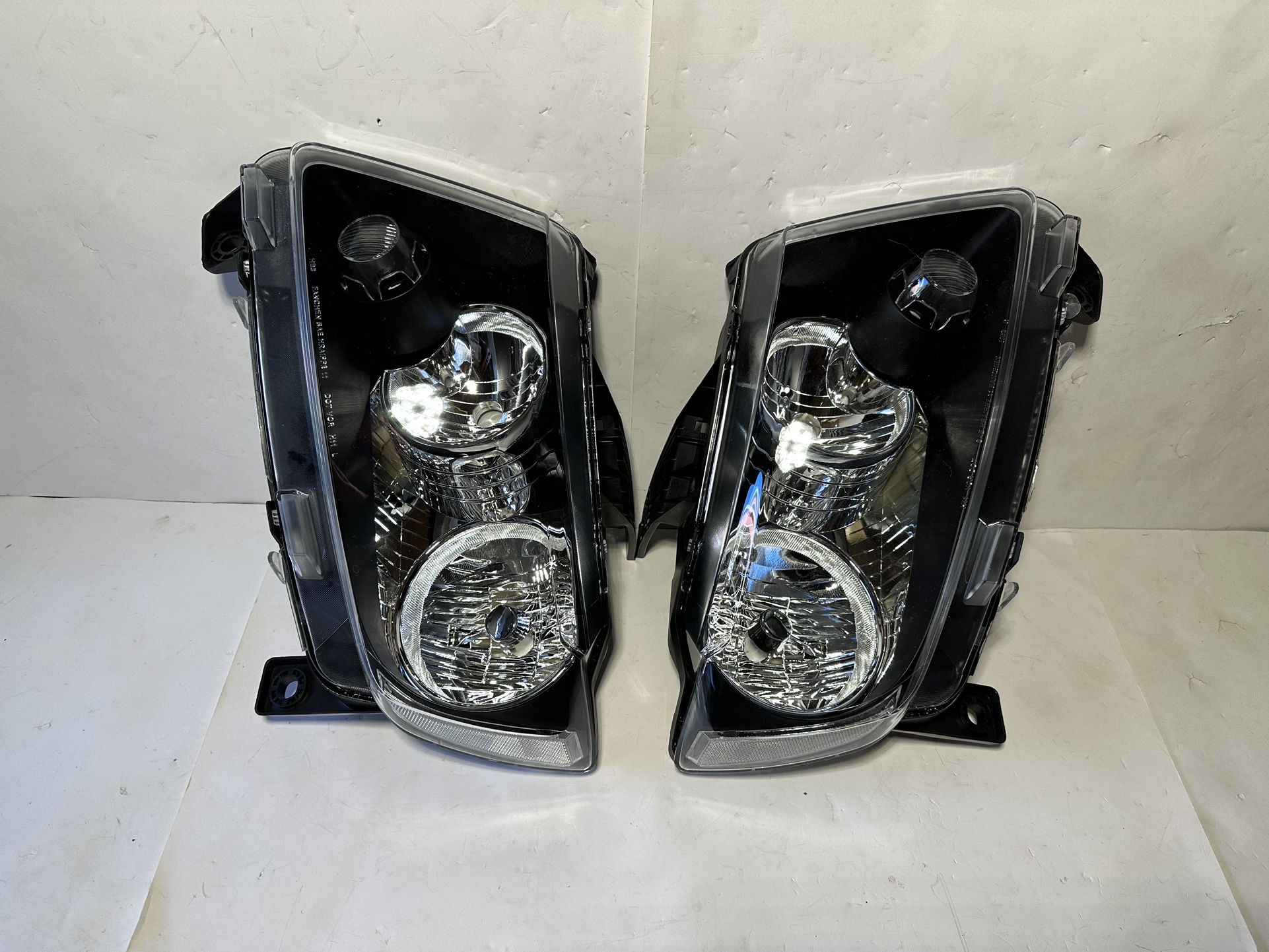 Jeep Grand Cherokee Headlight Year 2011-2013