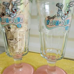 Set Of Looney Tunes Bugs Bunny  Malt Soda Glasses