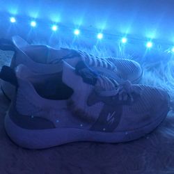 Running Shoes ,brand Rivial